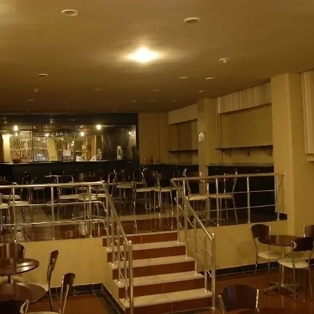 Eken Hotel 3*