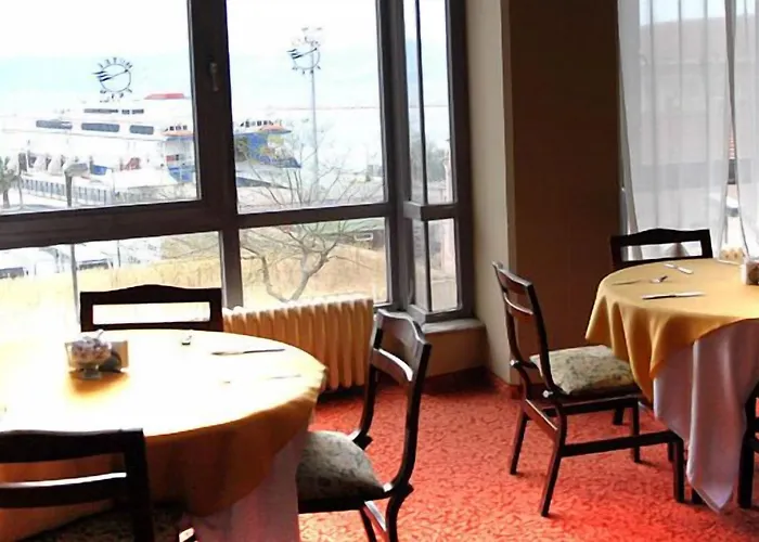 Eken 3* بانديرما