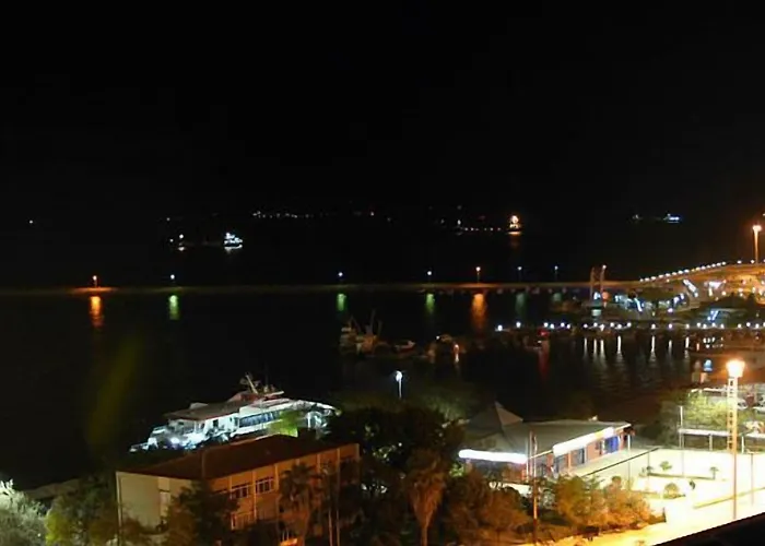 Eken 3* بانديرما