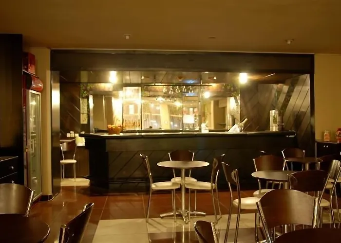 Eken فندق بانديرما